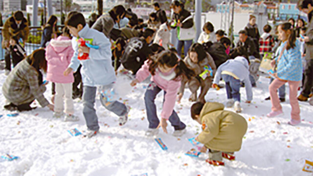 雪中宝さがし